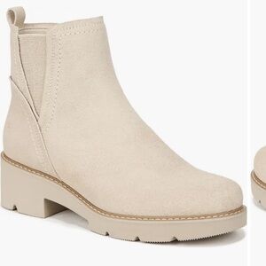 Naturalizer Darry Water Repellent Beige Suede Platform Chelsea Bootie
